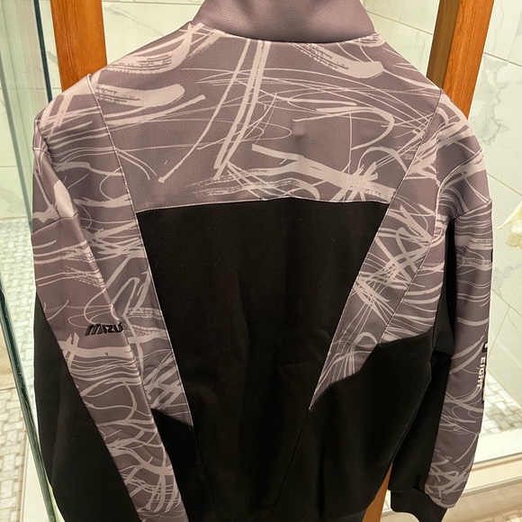 Mizuno x Hanon Nagoya Grampus Eight - J League Soccer Tracksuit Jacket. - Picture 5 of 7